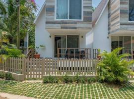 Cozy Beach Villa at The Shores 5 minutes from the beach, Villa in West End