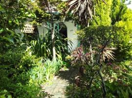 Josie's Cottage, vil·la a Hobart