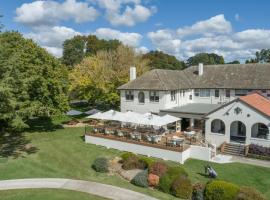 Dormie House, golf hotel in Moss Vale