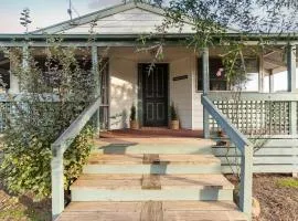 Baringa Cottage