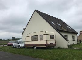 VINTAGE CARAVANE, camping in Les Attaques