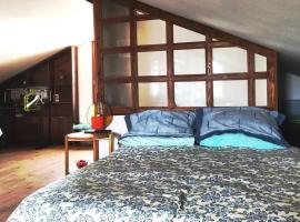 Confortevole Loft con bagno privato: Hermada'da bir otel