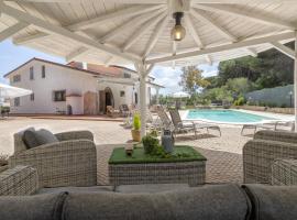 Villa Matian con piscina riscaldata, hotel barato en Marina di Sorso