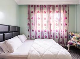 Homestay, Private room ,Séjours chez l'habitant Casa Voyageurs, khách sạn ở Casablanca