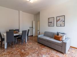 Fiera di Ferrara Huge Apartment x7!: Ferrara'da bir kiralık tatil yeri