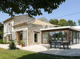Superbe Mas contemporain au pied du Luberon