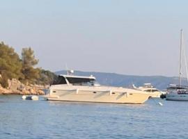 airon marine 42, boat in Split