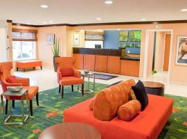 Fairfield Inn & Suites by Marriott Memphis East Galleria, hotel s jacuzzi v destinaci Memphis