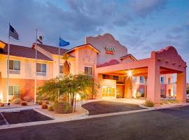 Fairfield Inn & Suites Twentynine Palms - Joshua Tree National Park, hotel u gradu 'Twentynine Palms'