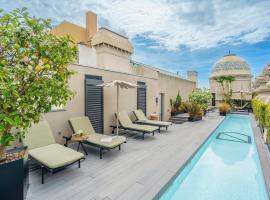 Casagrand Luxury Suites, vacation rental in Barcelona