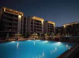 شاليه في قريه جراند هيلز الساحل الشمالي, hotel v destinaci Dawwār ‘Abd Allāh