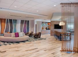 Fairfield Inn & Suites by Marriott Clearwater Beach, hotelli kohteessa Clearwater Beach