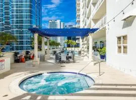Brickell Miami Unit, Amazing view, balcony, Pool, 1 free Parking