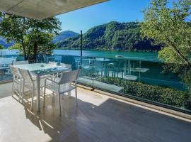 The Glass House & SPA, Hotel mit Whirlpools in Caslano