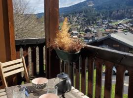 Studio avec petit balcon et cheminée - Grand Massif, khách sạn gần Plein Soleil Ski Lift, Les Carroz d'Araches