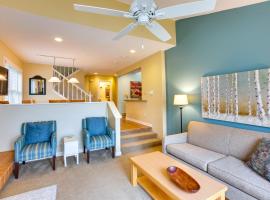 Glen Arbor Vacation Rental with Views of Lake!, ξενοδοχείο σε Glen Arbor