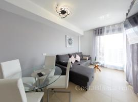 Luksusa viesnīca Luxury, Newly Renovated 1-Bedroom Condo by the Beach Benidormā