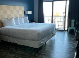 Trade Winds on the Bay, apartment in Rockland