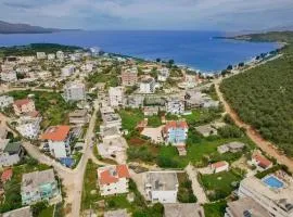 Violeta apartments Ksamil