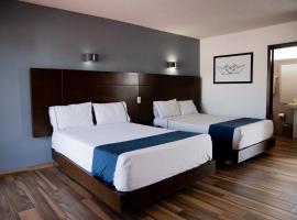 Hotel Expo Plaza Business and Family Guadalajara, готель в районі Zona Expo, у місті Гвадалахара