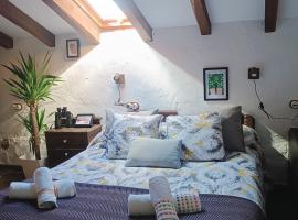 La Nozal - La Vallicuerra Casas Rurales, pet-friendly hotel in Mieres