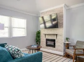 NEW Spacious Decatur Oasis w Fire Pit, Mins to ATL