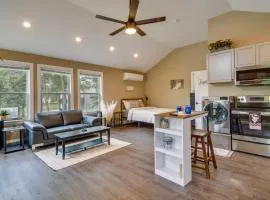 Peaceful Waterfront Studio 16 Mi to Greenville!