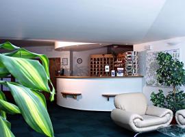 Hotel Smaragd, hotel din Praga