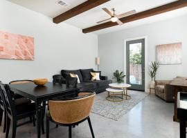 Casa Dolce Vita by the Alamodome, hotel en San Antonio