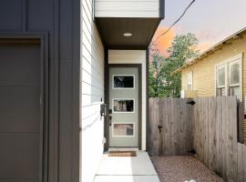 Casa Dolce Vita by the Alamodome, ξενοδοχείο στο Σαν Αντόνιο