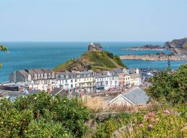The Tempest, sea views, coastal & rural walks.