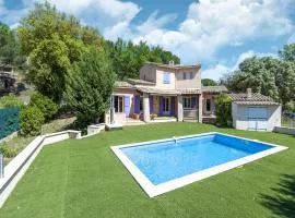 Pleasant villa in Vidauban with private pool