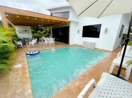 Beautiful Home and Pool near beach , BBQ Juan Dolio metro country Club, cottage sa Juan Dolio