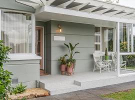 Coltrane House -Luxury Getaway, cottage a Mount Gambier