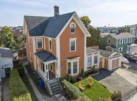 Guest suite in historical district, hotel in Gloucester