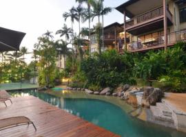5 The Point Apartments Port Douglas, holiday home in Port Douglas