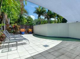 Villa 6 Templemoon, Port Douglas - with private pool, hotel in Port Douglas