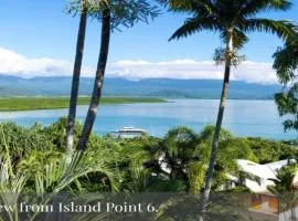 Island Point Villa 6 Port Douglas