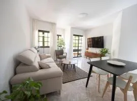 Comfortable Centric Apartment Steps from the Beach