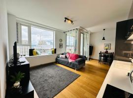 Apartments in Panorama City on 25th floor - amazing view close to Old town, hotel near Slovak National Theatre, Bratislava