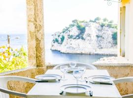 Pieds dans l'eau - Terrasse vue mer 2 chambres, hotell i Le Rove