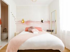 Love Room LOsmose chambre Alchimie Bed and Breakfast Wimereux, bed & breakfast i Wimereux