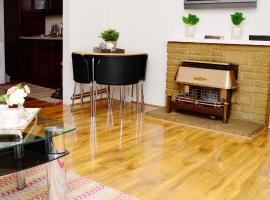 33SM Dreams Unlimited Serviced Accommodation- Staines - Heathrow, παραθεριστική κατοικία σε Stanwell