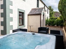 Fisher Gill, Sebergham, Nr Caldbeck, hotel with parking in Sebergham