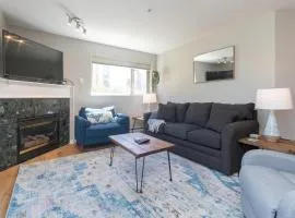 Deluxe 2 Bed 2 Bath And 5 Min Walk To Downtown And Seawalk