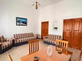 Valentina's House - Tinos, hotel with parking in Kalloni Tinou