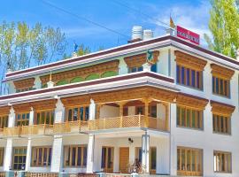 The Village Retreat Ladakh, family hotel in Leh