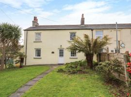 Oaktree Cottage, holiday home in St Austell