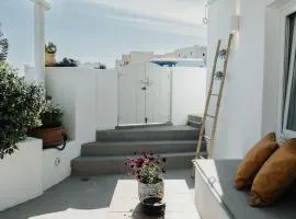Kalyva Cycladic house - Oia Santorini