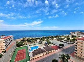 Cabo Cervera primera linea apartamento de lujo、トレビエハのリゾート